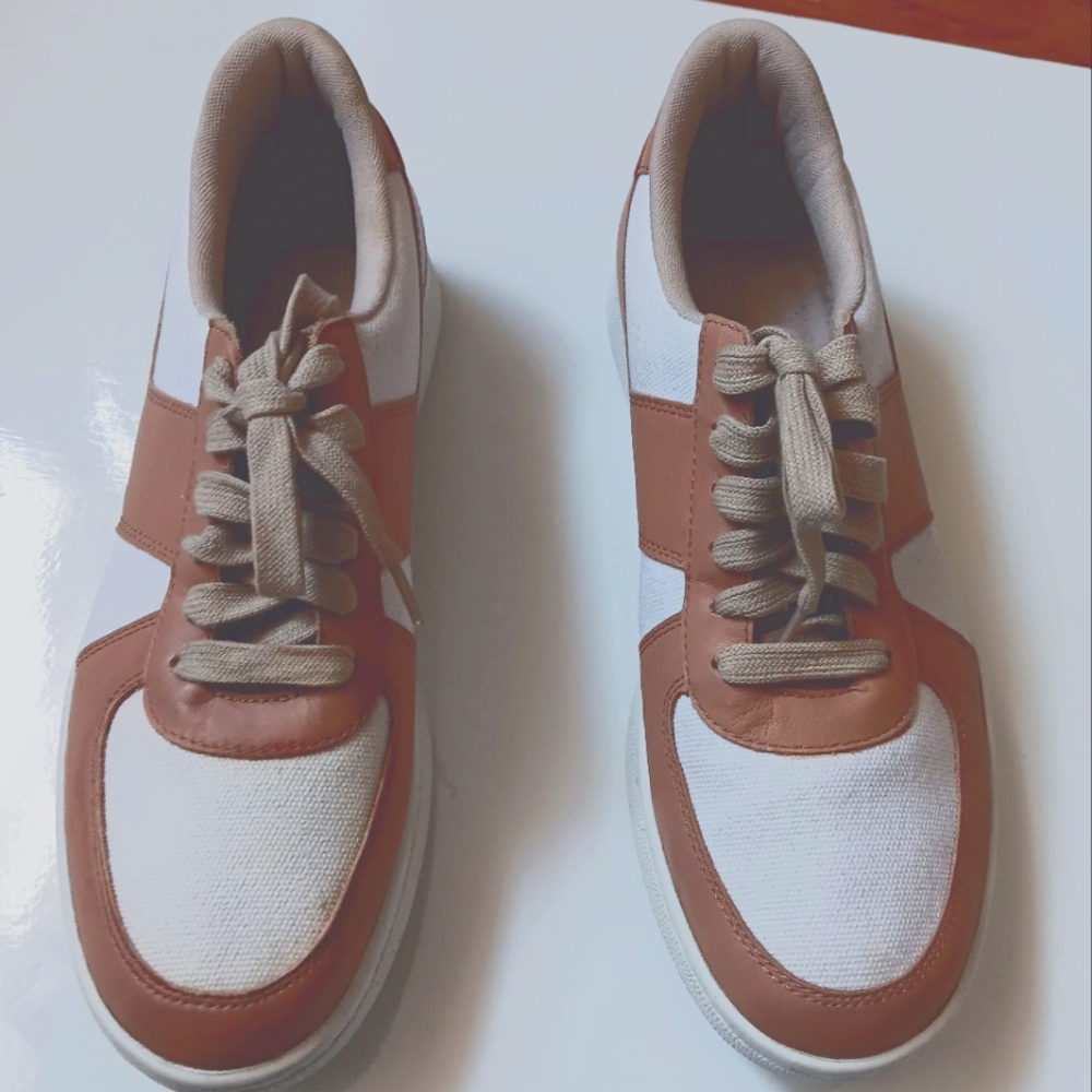 Eileen FisherTrainer Leather And Canvas Sneaker Size 8.5